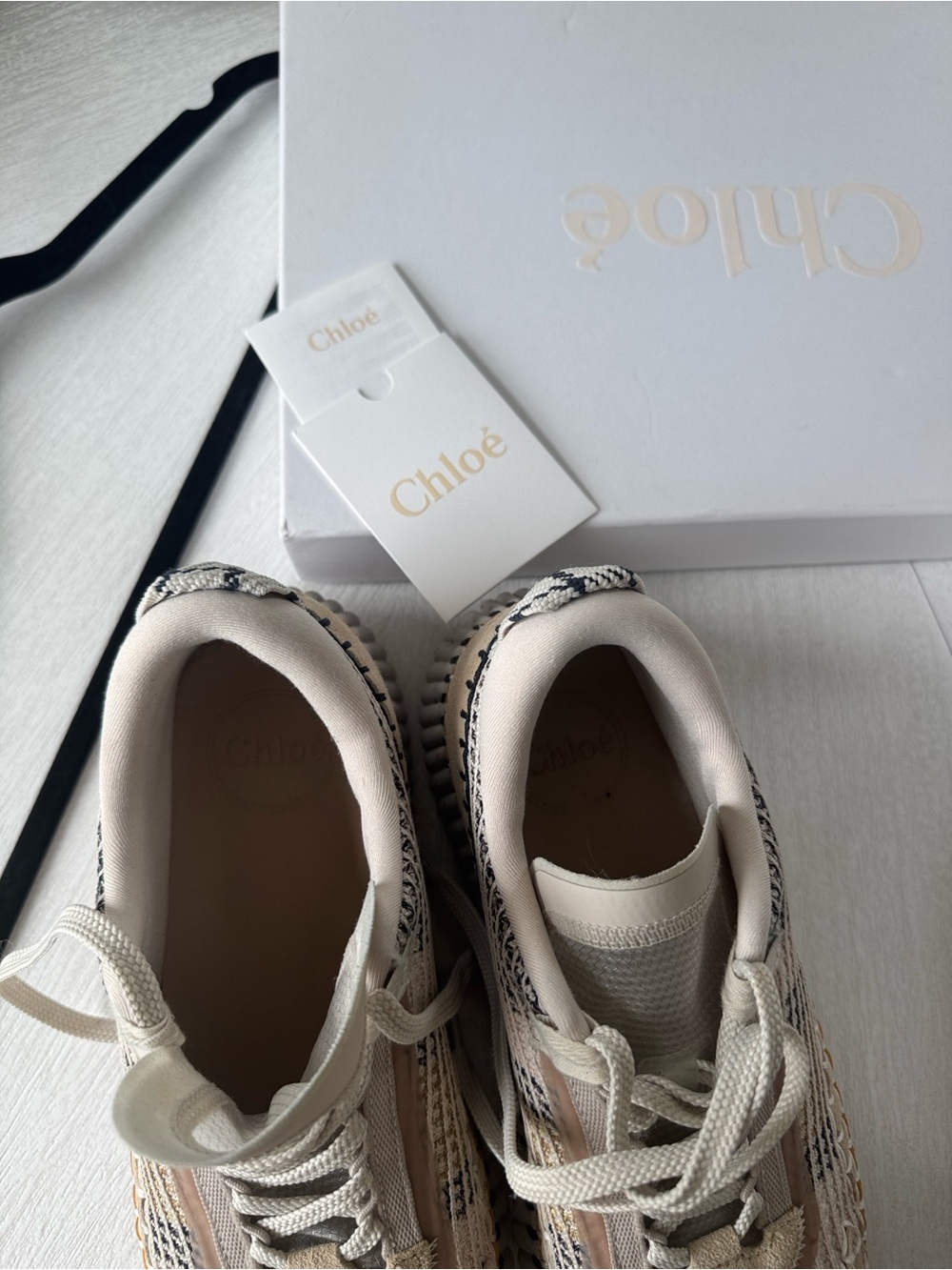 Chloé nama Beige and White Woven-Trim Sneakers - Picture 7 of 10